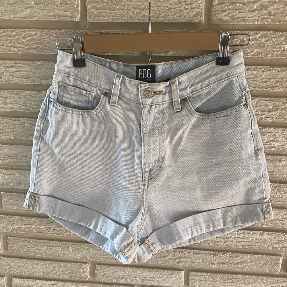 BDG Light Wash High-Rise Jeans